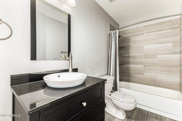 757 E COURTNEY Lane, Tempe, AZ 85284