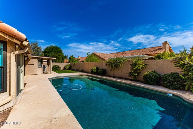 757 E COURTNEY Lane, Tempe, AZ 85284