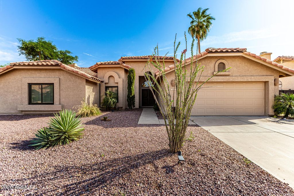 757 E COURTNEY Lane, Tempe, AZ 85284