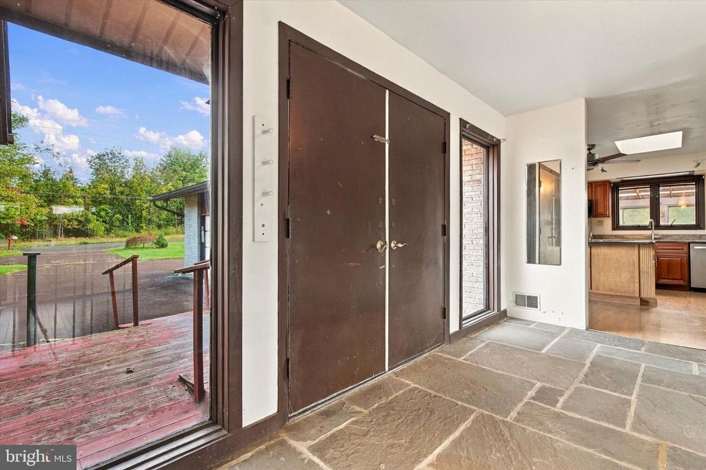 2125 BERKS RD, LANSDALE, PA 19446 — photo 3