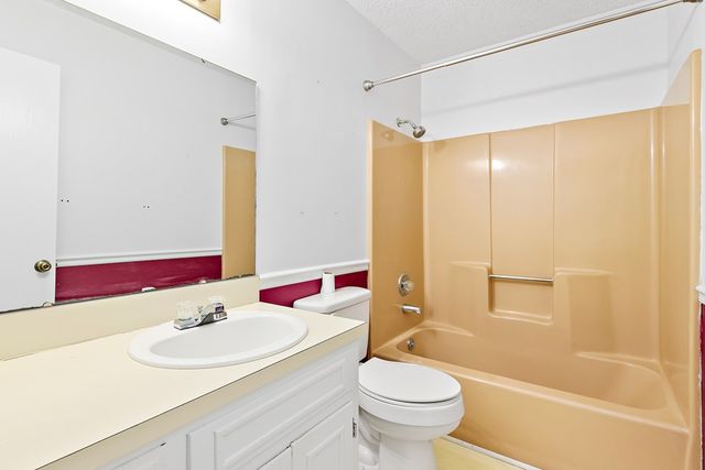 631 Farrah Circle, Dothan, AL 36301