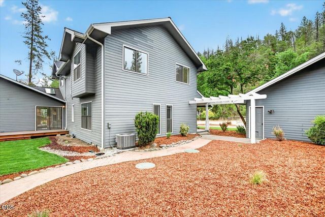 791 Oregon 238, Jacksonville, OR 97530