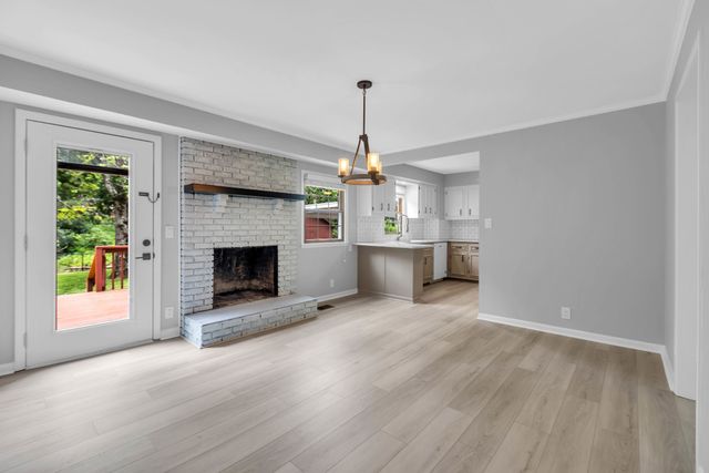 203 Southburn Dr, Hendersonville, TN 37075