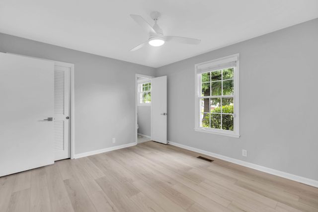 203 Southburn Dr, Hendersonville, TN 37075