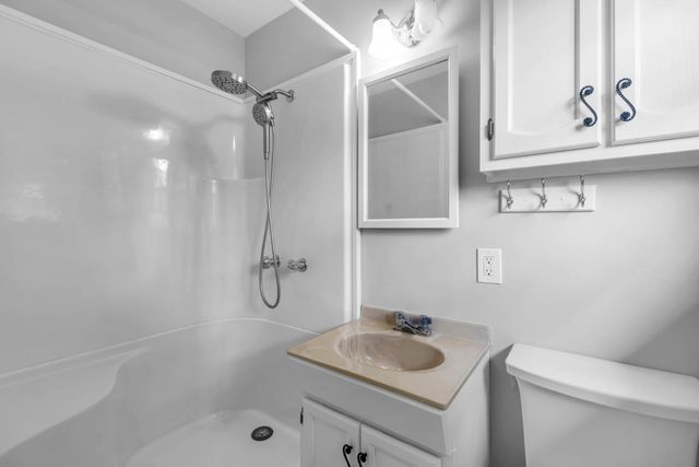 203 Southburn Dr, Hendersonville, TN 37075