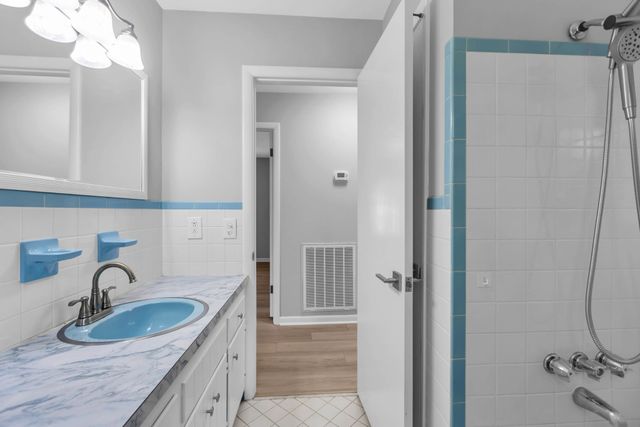 203 Southburn Dr, Hendersonville, TN 37075