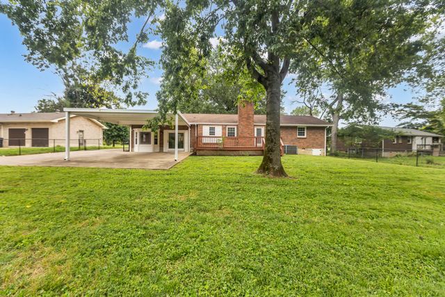 203 Southburn Dr, Hendersonville, TN 37075