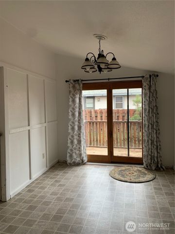 230 N Emerson, Wenatchee, WA 98801