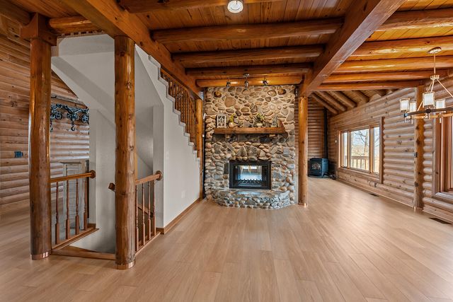 1961 W Finley River Drive, Nixa, MO 65714