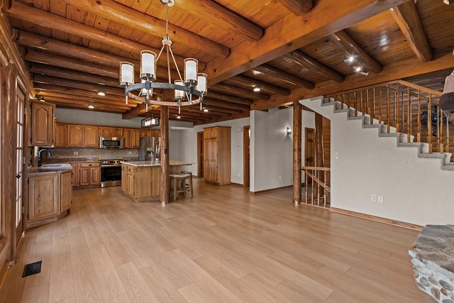 1961 W Finley River Drive, Nixa, MO 65714