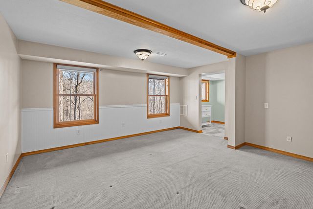 1961 W Finley River Drive, Nixa, MO 65714