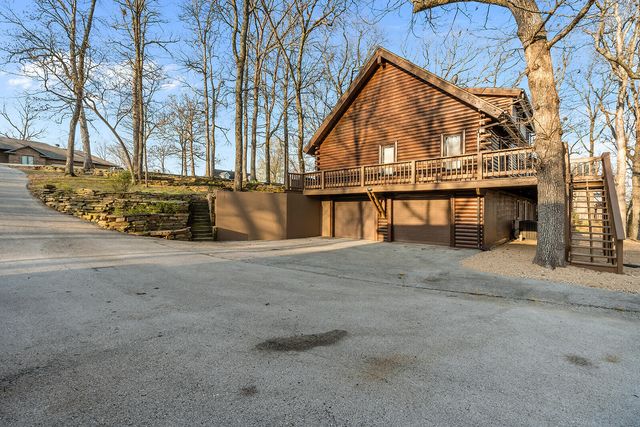 1961 W Finley River Drive, Nixa, MO 65714