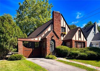 11 Brookline Drive, Utica, NY 13501