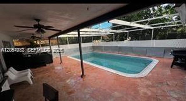 8760 NW 21st Street, Sunrise, FL 33322