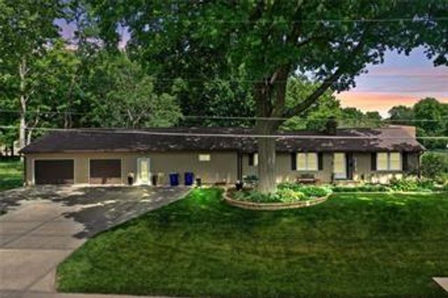 7327 Hardy Street, Overland Park, KS 66204