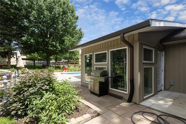 7327 Hardy Street, Overland Park, KS 66204