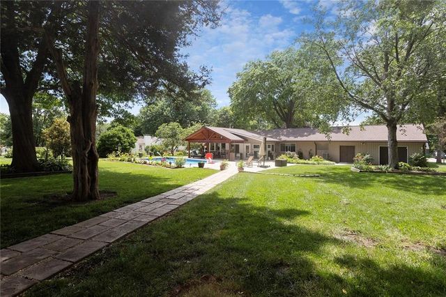 7327 Hardy Street, Overland Park, KS 66204