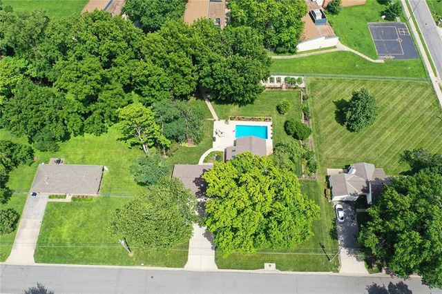 7327 Hardy Street, Overland Park, KS 66204