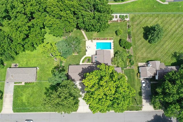 7327 Hardy Street, Overland Park, KS 66204