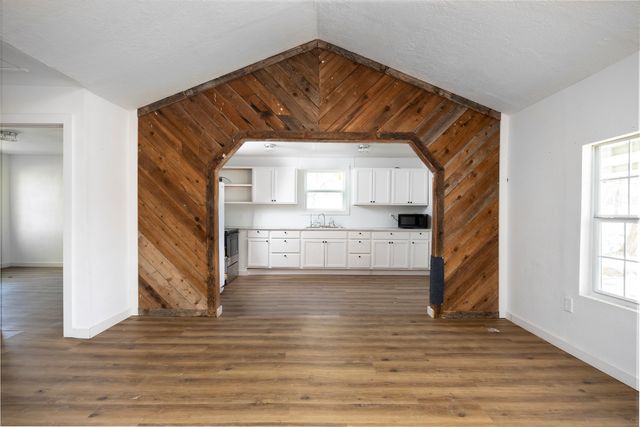 3006 Wagon Train Trail, Granbury, TX 76048