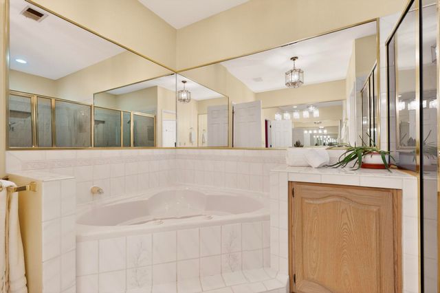 6420 Canterbury NE, Albuquerque, NM 87111