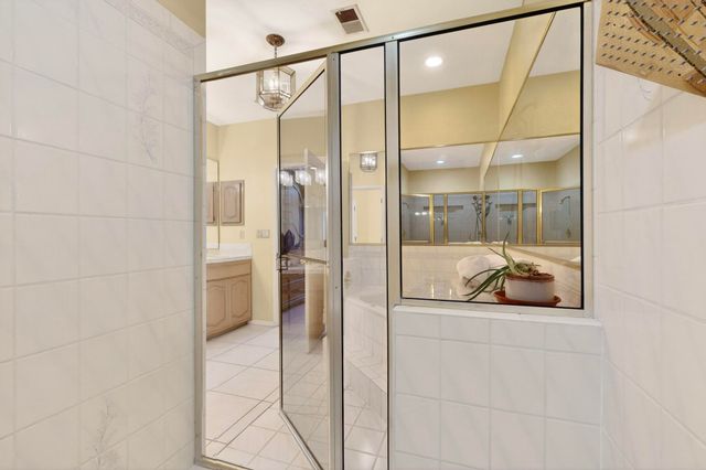 6420 Canterbury NE, Albuquerque, NM 87111