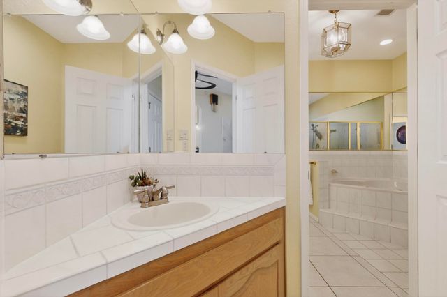 6420 Canterbury NE, Albuquerque, NM 87111