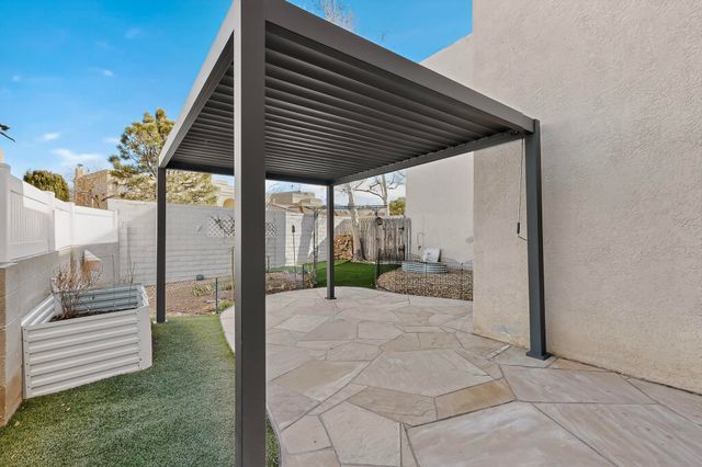 6420 Canterbury NE, Albuquerque, NM 87111