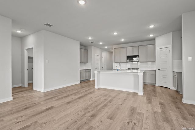8318 Rocket View, San Antonio, TX 78263