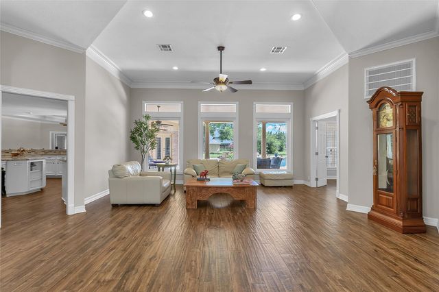 18355 Burkhardt Road, Tomball, TX 77377