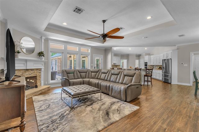 18355 Burkhardt Road, Tomball, TX 77377