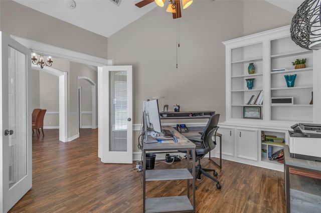 18355 Burkhardt Road, Tomball, TX 77377