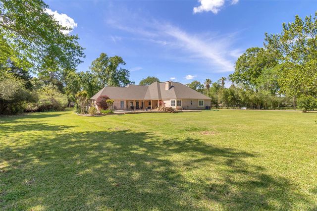 18355 Burkhardt Road, Tomball, TX 77377