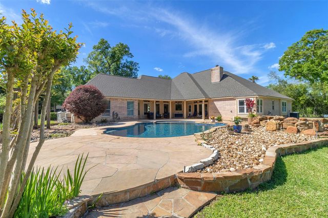 18355 Burkhardt Road, Tomball, TX 77377