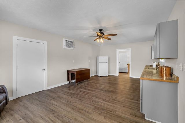 18355 Burkhardt Road, Tomball, TX 77377