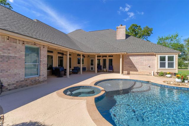 18355 Burkhardt Road, Tomball, TX 77377