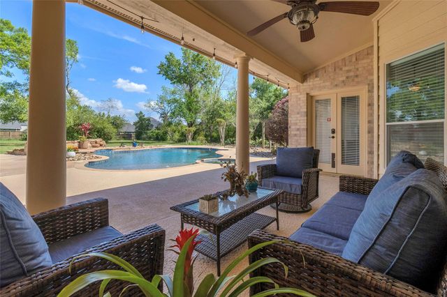 18355 Burkhardt Road, Tomball, TX 77377