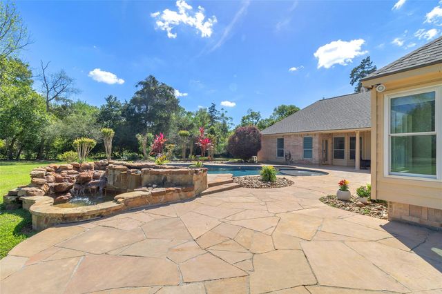 18355 Burkhardt Road, Tomball, TX 77377