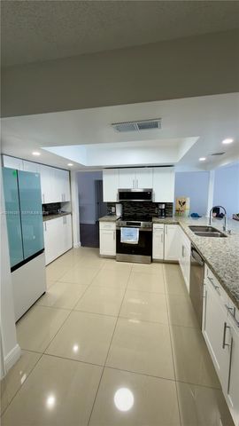9170 NW 24th Place, Sunrise, FL 33322