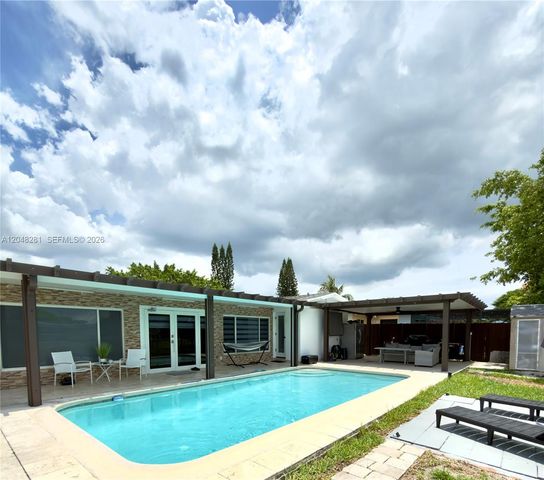 9170 NW 24th Place, Sunrise, FL 33322