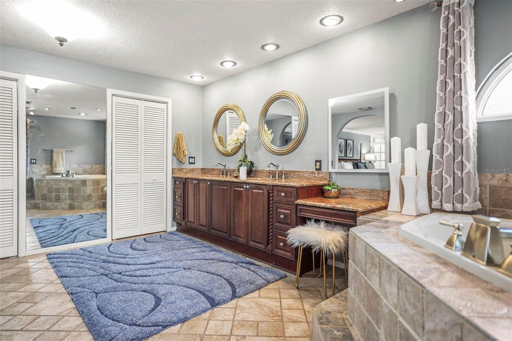 Image 34 of property listing at 412 ORCHID LANE, Palm Harbor, FL 34683