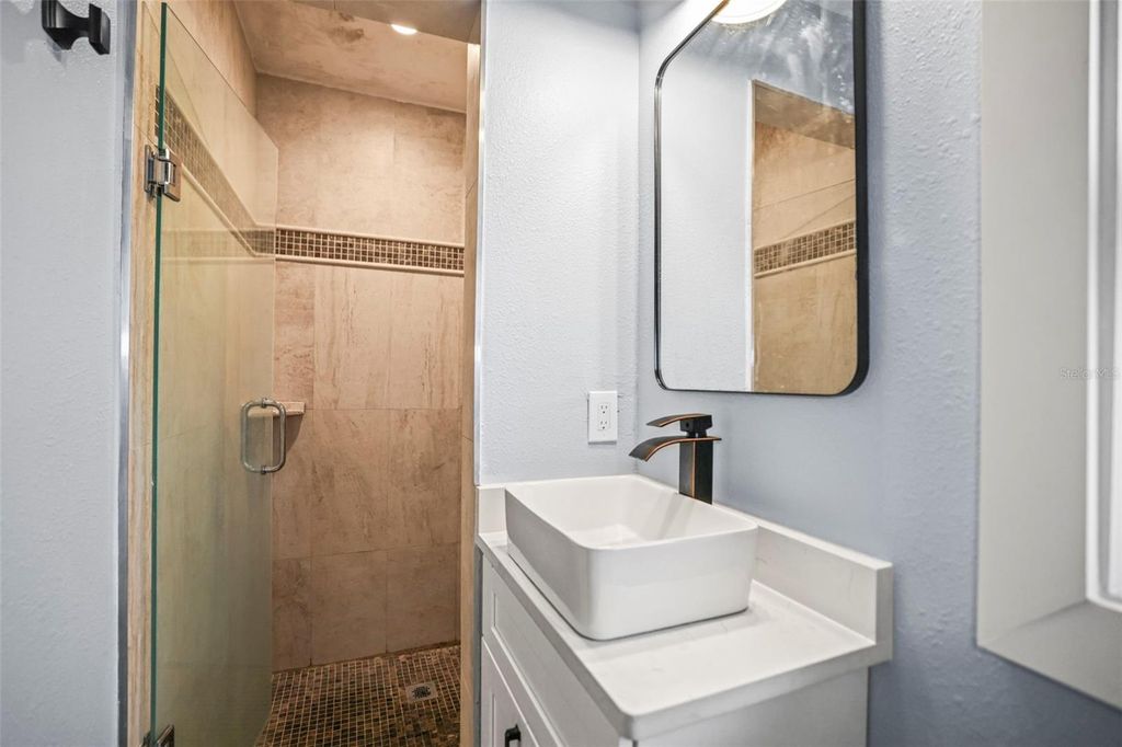 Image 37 of property listing at 412 ORCHID LANE, Palm Harbor, FL 34683