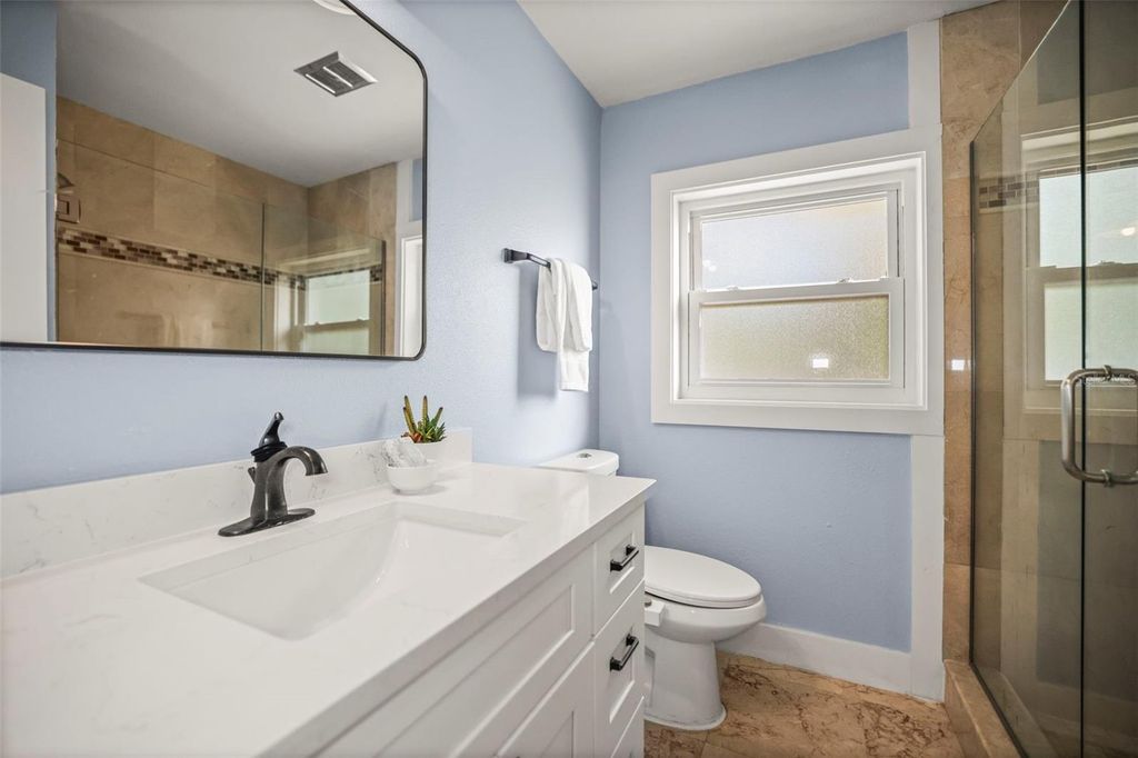 Image 39 of property listing at 412 ORCHID LANE, Palm Harbor, FL 34683