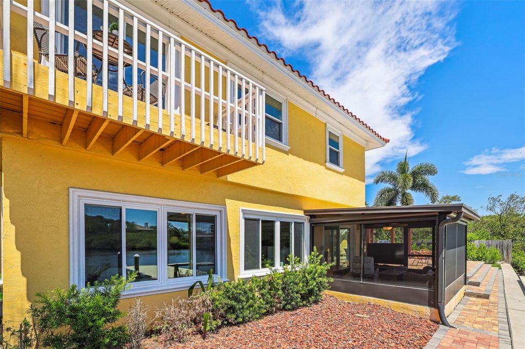 Image 53 of property listing at 412 ORCHID LANE, Palm Harbor, FL 34683