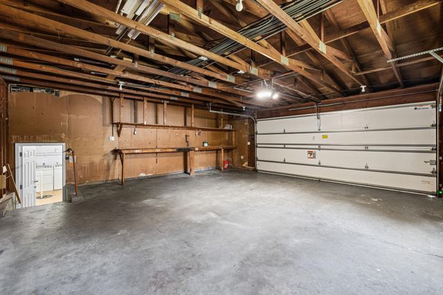 8921 49th Avenue N, New Hope, MN 55428