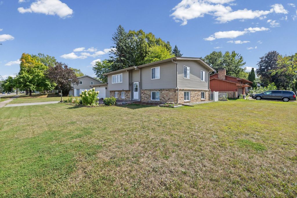 8921 49th Avenue N, New Hope, MN 55428 — photo 4