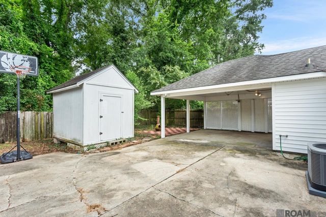5129 Amberlyn Dr, Baton Rouge, LA 70820