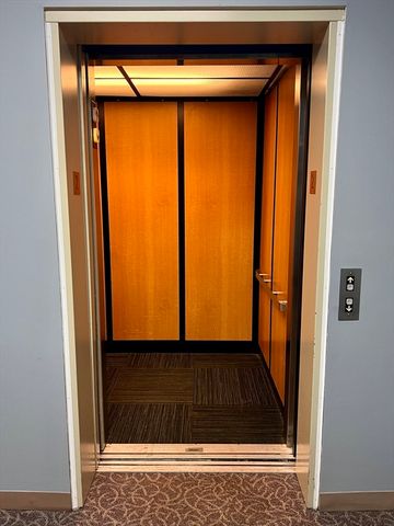 50 Maple St, Springfield, MA 01103