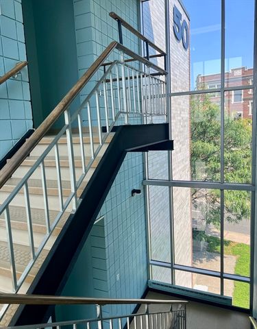 50 Maple St, Springfield, MA 01103