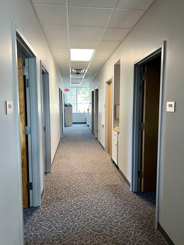 50 Maple St, Springfield, MA 01103